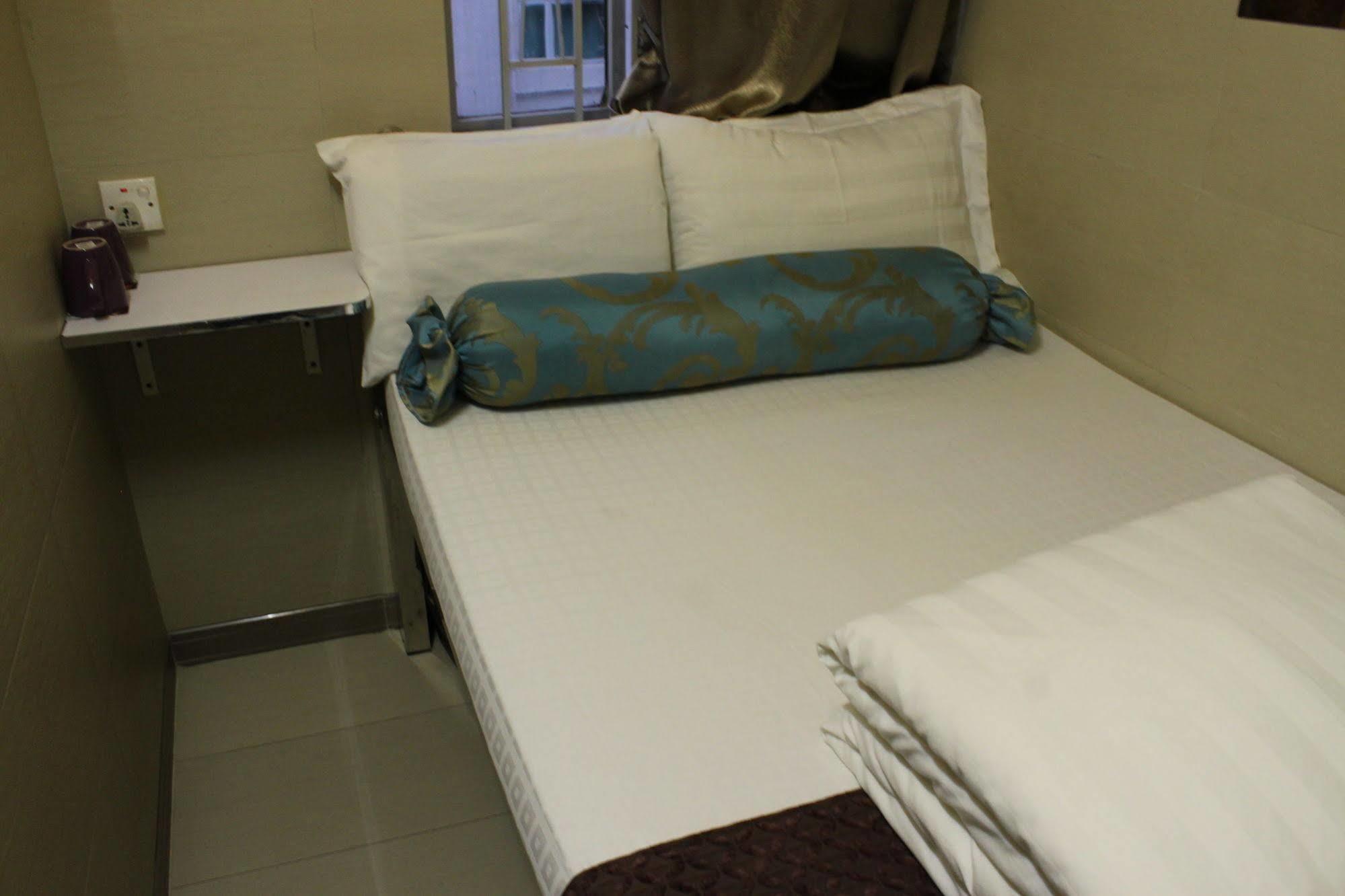Osaka Hostel Hong Kong Exterior photo